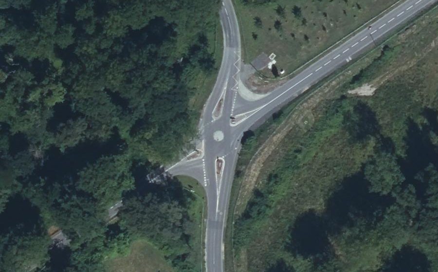 Vue aérienne du Mini-giratoire n°359985375