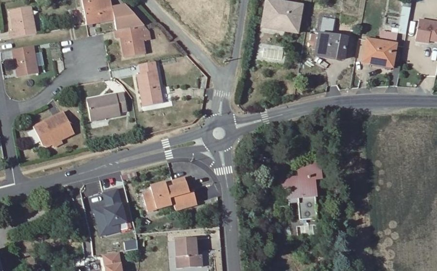 Vue aérienne du Mini-giratoire n°360178095