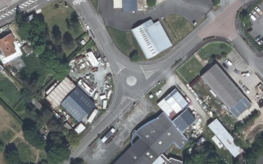 Vue aérienne du Mini-giratoire n°360181725