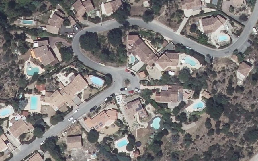 Vue aérienne du Mini-giratoire n°360382089