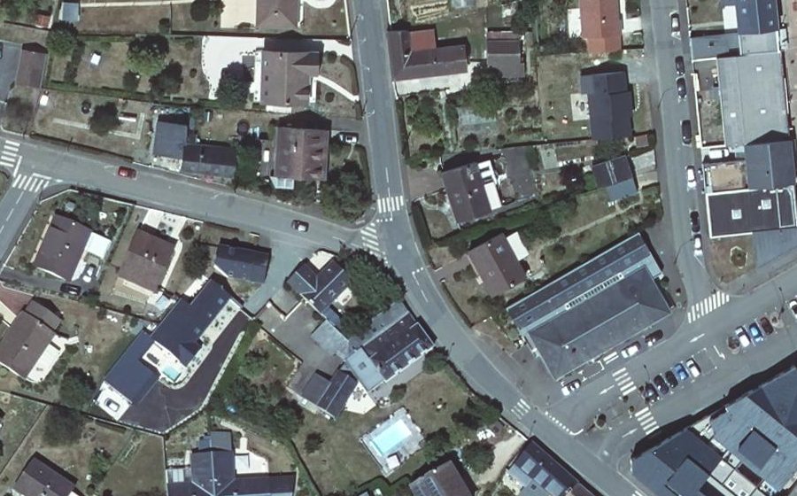 Vue aérienne du Mini-giratoire n°360462054