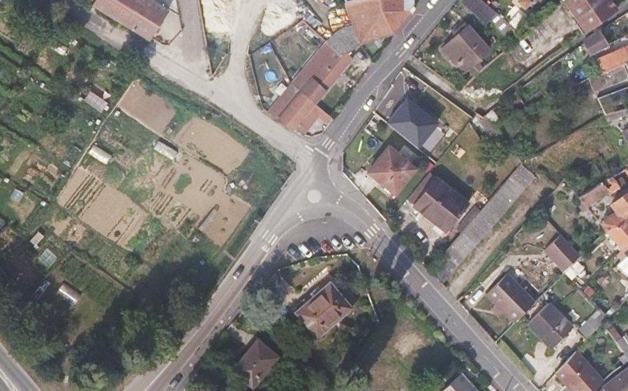 Vue aérienne du Mini-giratoire n°360805252