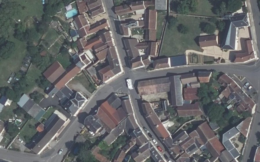 Vue aérienne du Mini-giratoire n°361538793