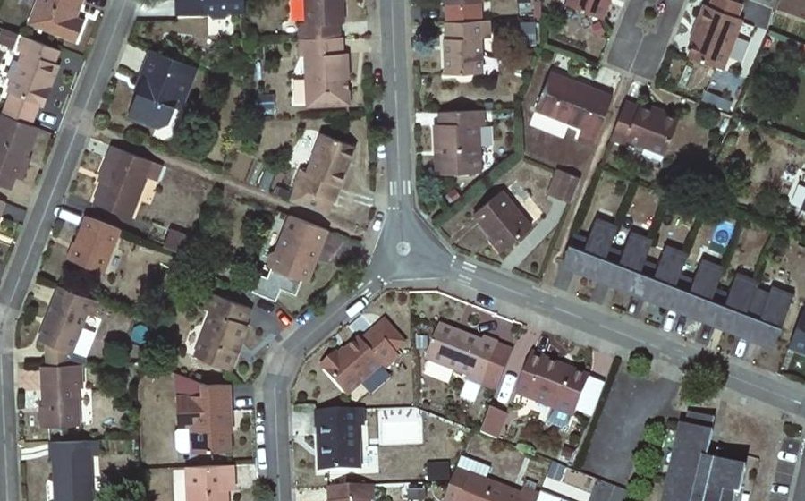Vue aérienne du Mini-giratoire n°364773930