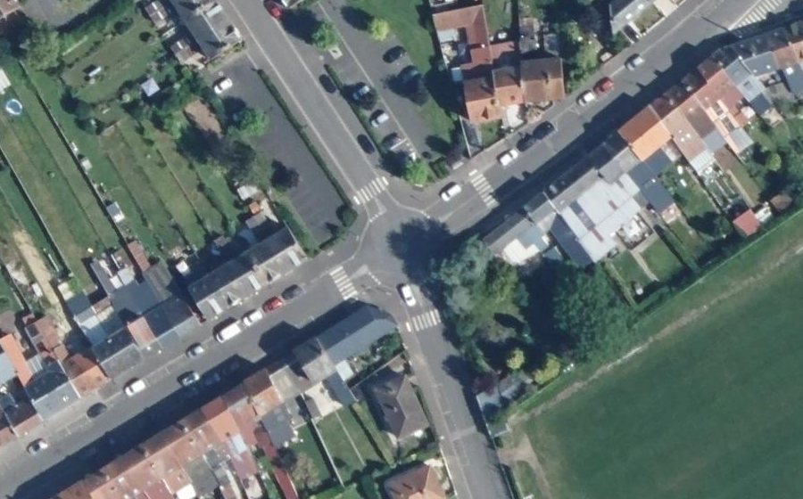 Vue aérienne du Mini-giratoire n°365627754