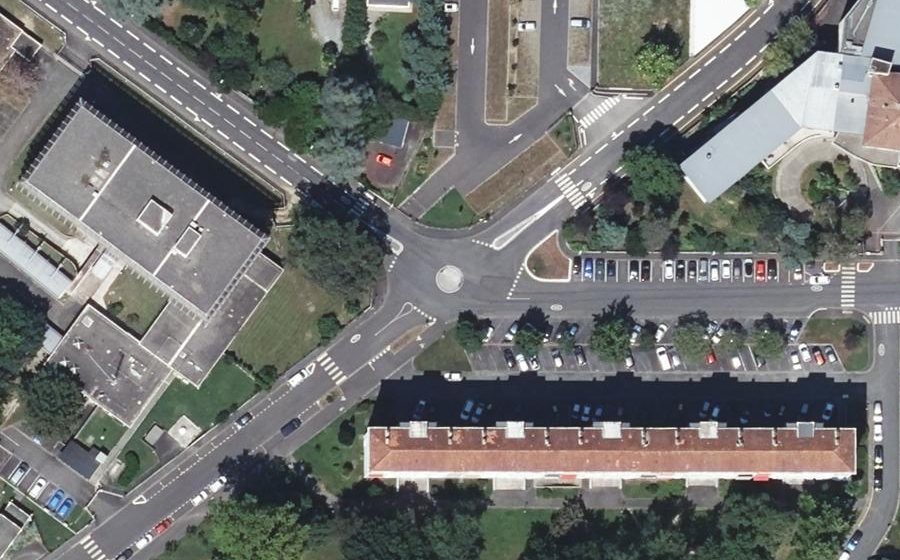 Vue aérienne du Mini-giratoire n°365706336
