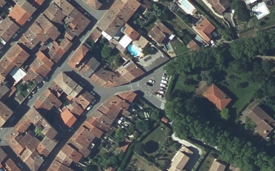 Vue aérienne du Mini-giratoire n°366653385