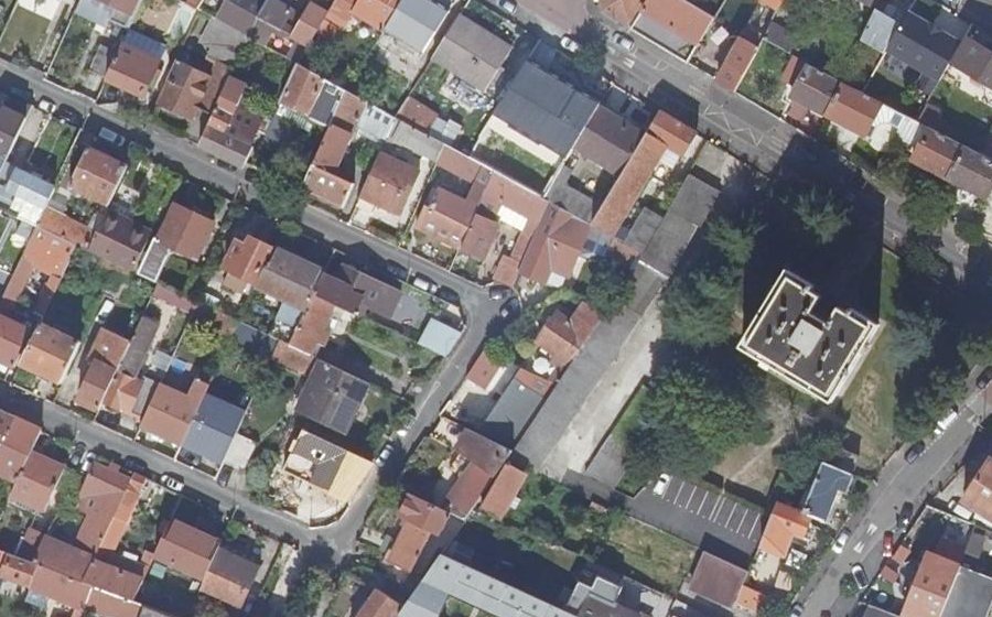 Vue aérienne du Mini-giratoire n°366972536
