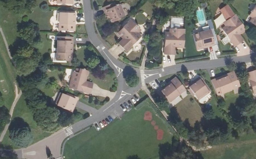 Vue aérienne du Mini-giratoire n°367870640