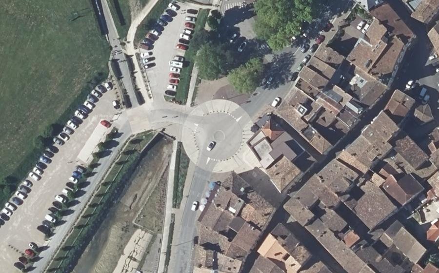 Vue aérienne du Mini-giratoire n°368888518