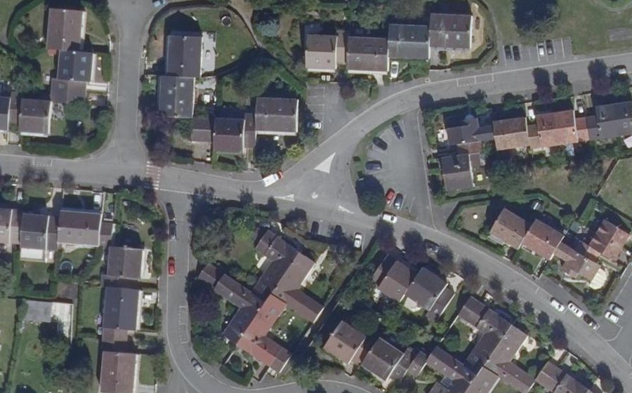 Vue aérienne du Mini-giratoire n°369943457