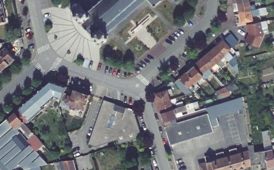 Vue aérienne du Mini-giratoire n°371384957