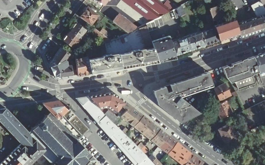 Vue aérienne du Mini-giratoire n°371457157