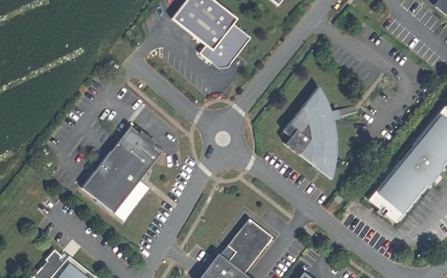 Vue aérienne du Mini-giratoire n°374215137