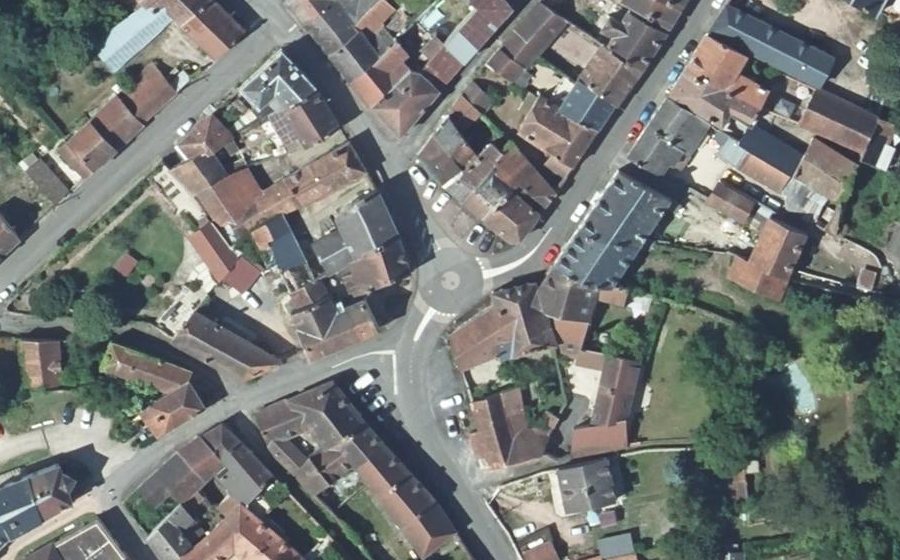 Vue aérienne du Mini-giratoire n°374514484