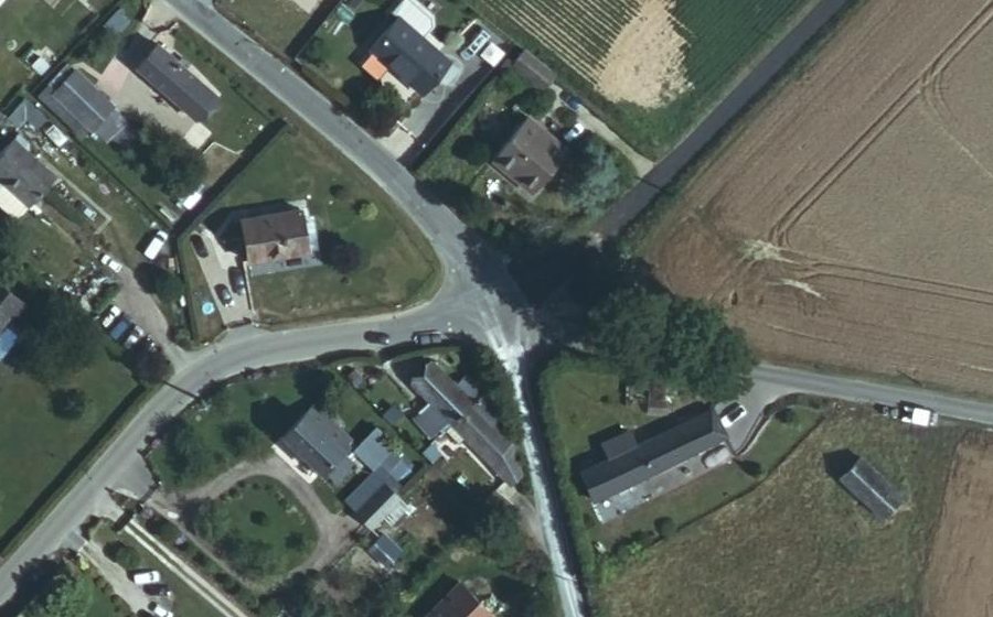 Vue aérienne du Mini-giratoire n°375716466