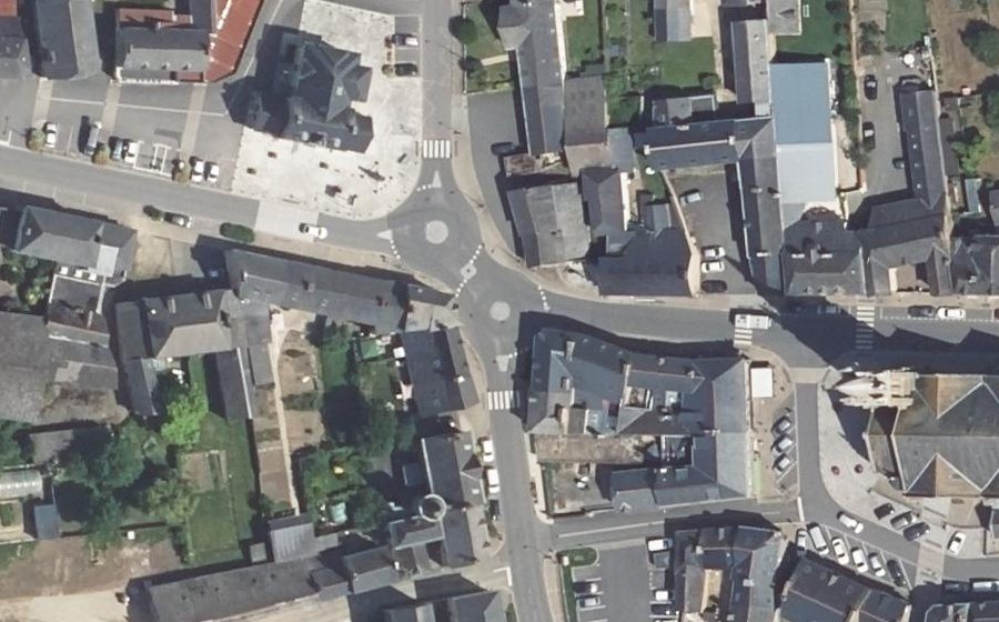 Vue aérienne du Mini-giratoire n°376837635