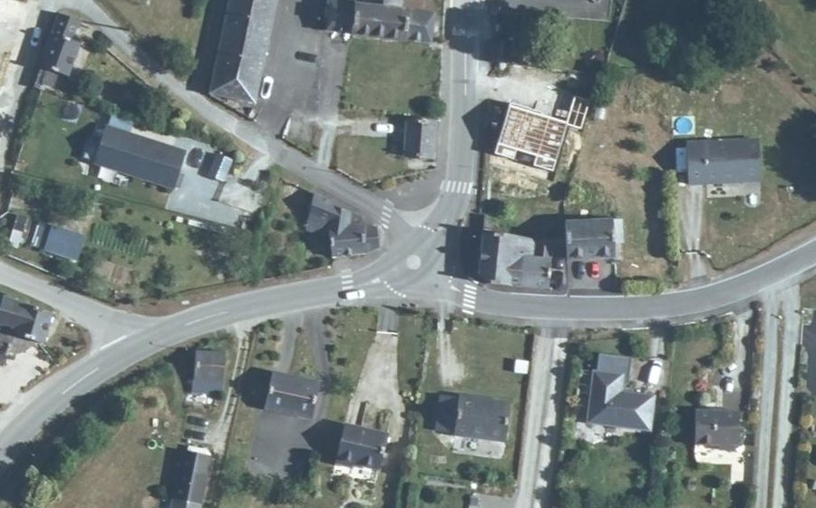 Vue aérienne du Mini-giratoire n°376888551