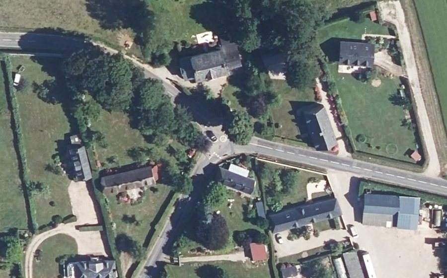 Vue aérienne du Mini-giratoire n°382419512