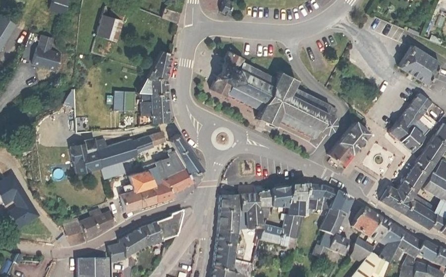 Vue aérienne du Mini-giratoire n°385374287