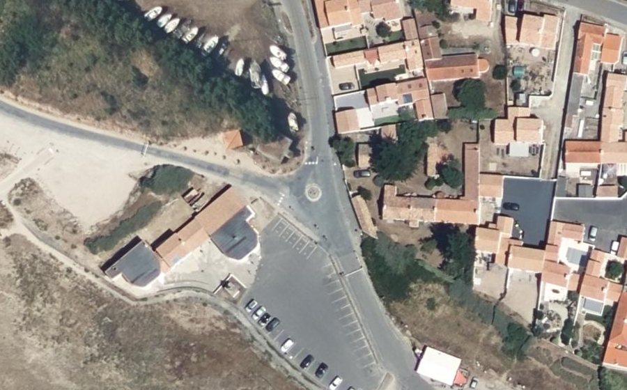 Vue aérienne du Mini-giratoire n°385516206