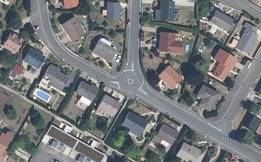 Vue aérienne du Mini-giratoire n°385552270