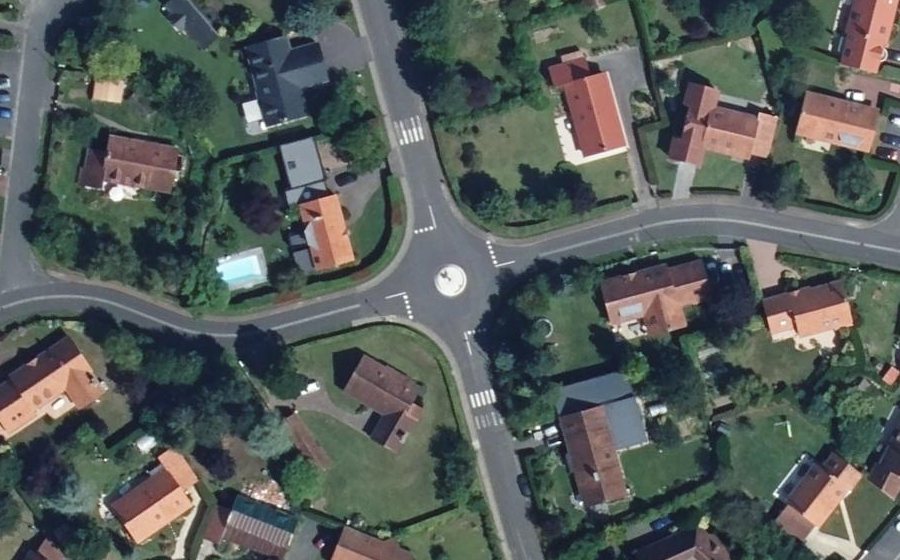 Vue aérienne du Mini-giratoire n°385816650