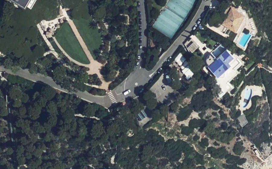 Vue aérienne du Mini-giratoire n°386190948