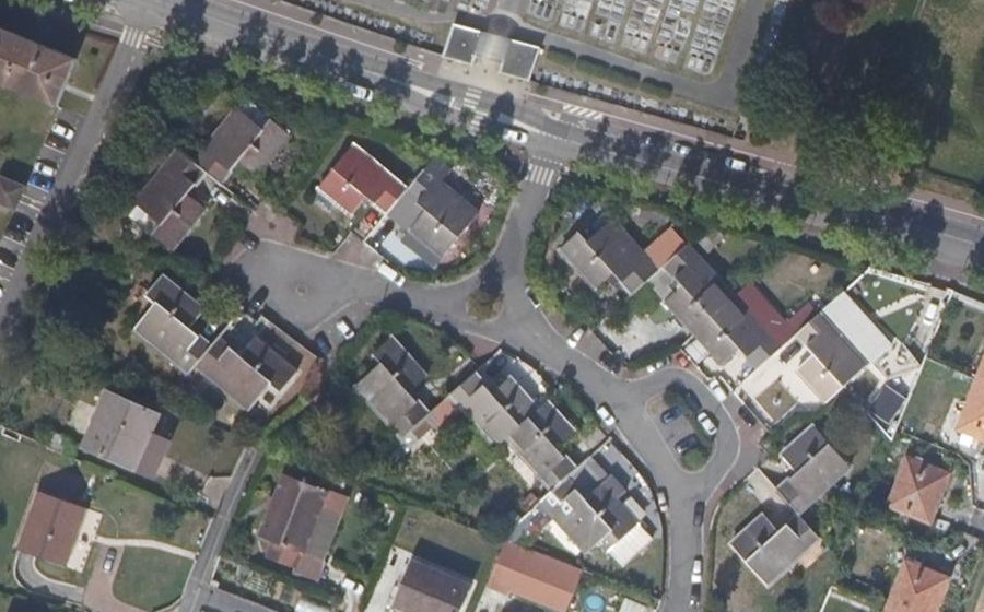 Vue aérienne du Mini-giratoire n°391347539