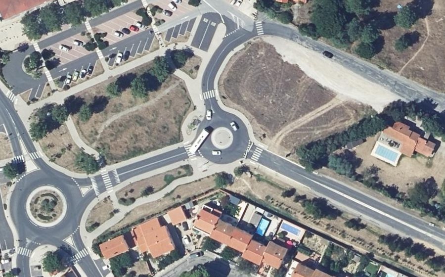 Vue aérienne du Rond-point anonyme n°1003915817