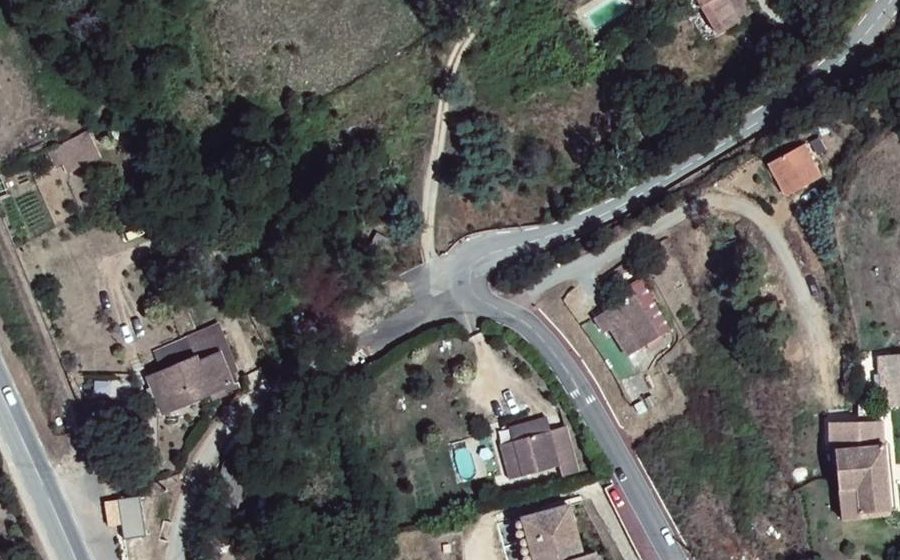 Vue aérienne du Mini-giratoire n°393121047