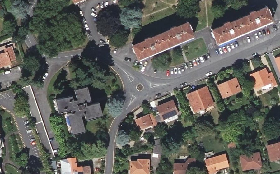 Vue aérienne du Mini-giratoire n°393358797