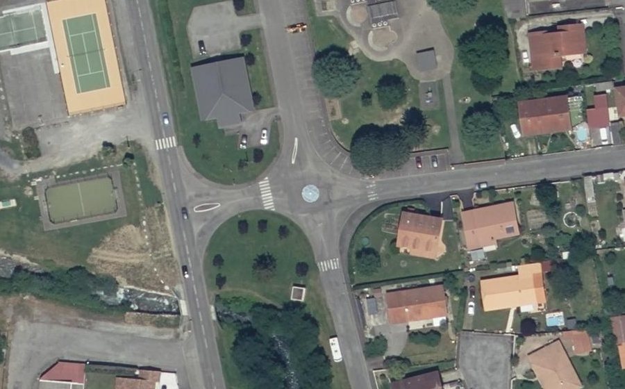 Vue aérienne du Mini-giratoire n°401856265