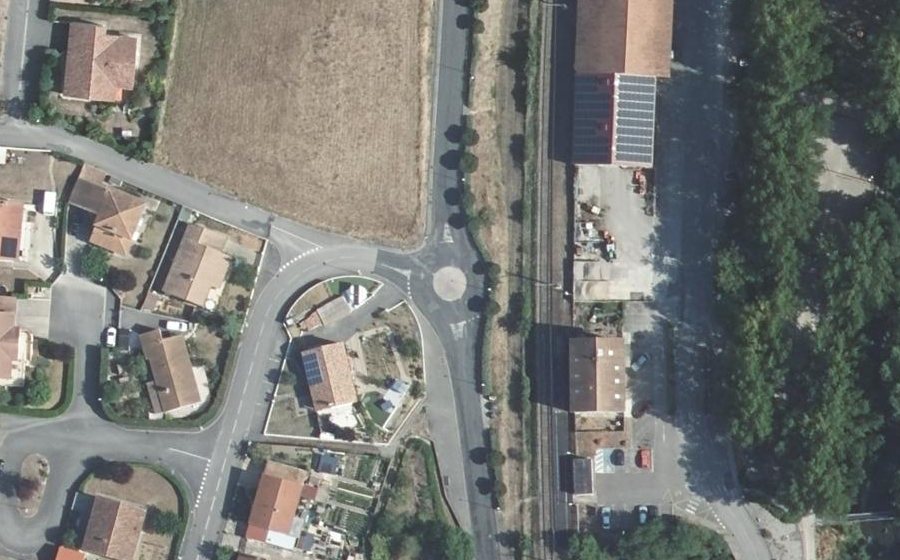 Vue aérienne du Mini-giratoire n°403325726