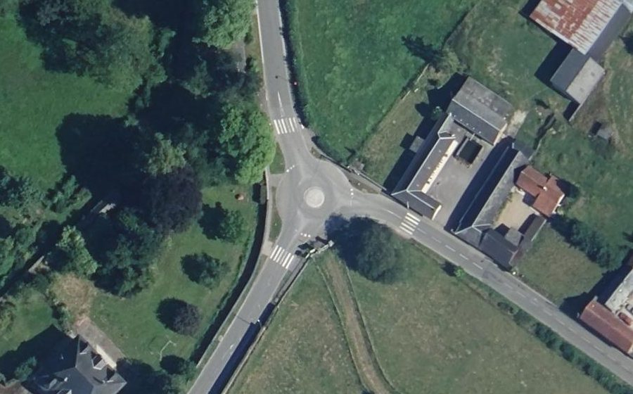 Vue aérienne du Mini-giratoire n°404306450