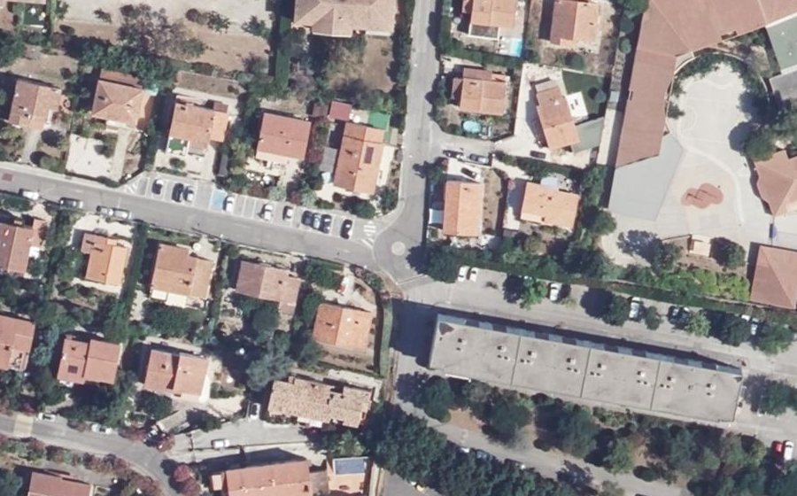 Vue aérienne du Mini-giratoire n°406468589