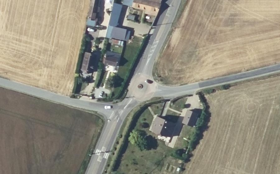 Vue aérienne du Mini-giratoire n°408424214