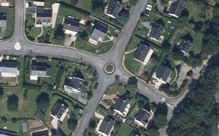 Vue aérienne du Mini-giratoire n°408960990