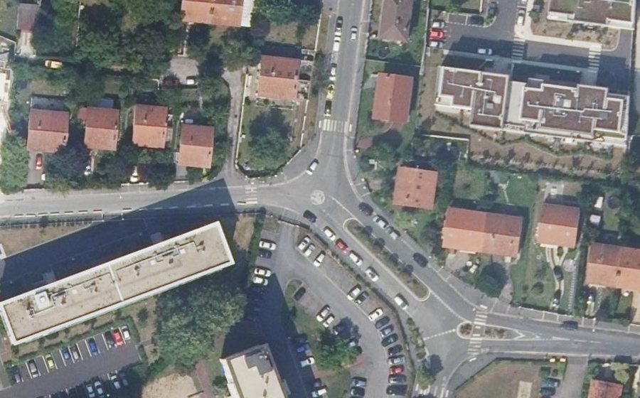 Vue aérienne du Mini-giratoire n°409113704
