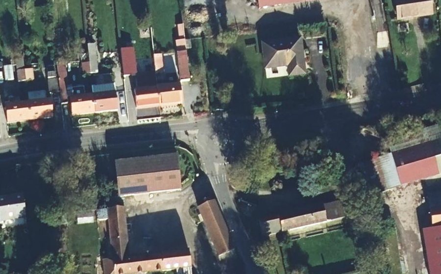 Vue aérienne du Mini-giratoire n°409139058