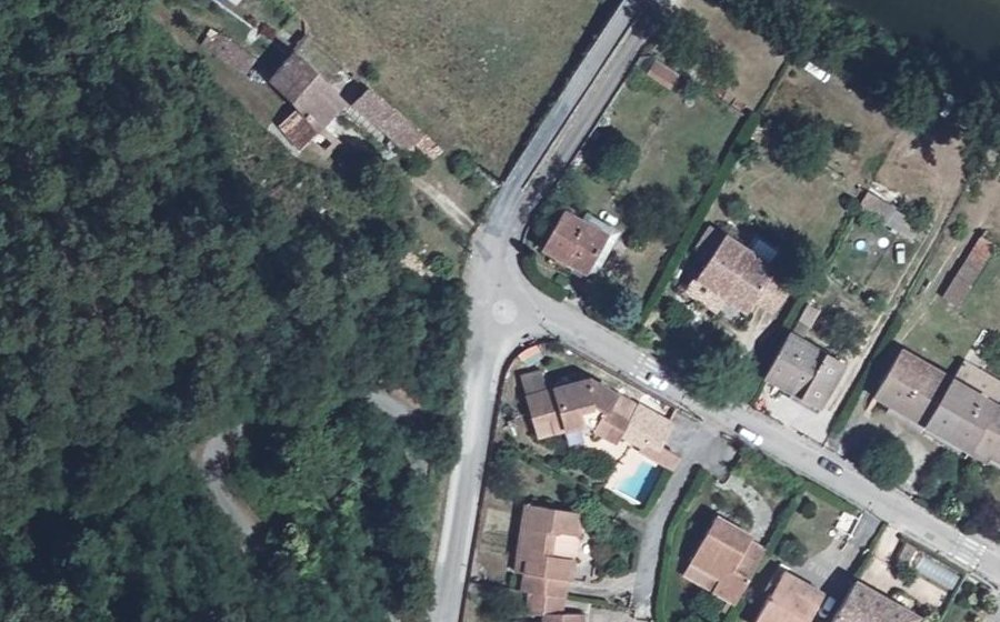 Vue aérienne du Mini-giratoire n°409491944