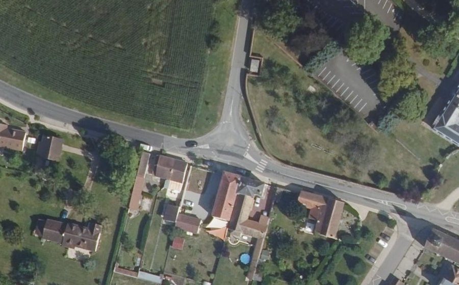 Vue aérienne du Mini-giratoire n°410169795