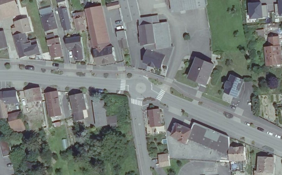 Vue aérienne du Mini-giratoire n°410786785
