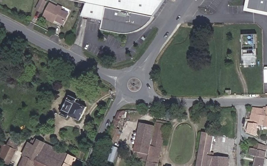 Vue aérienne du Mini-giratoire n°410861447