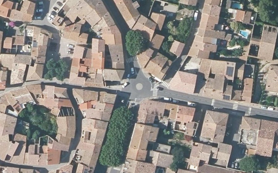 Vue aérienne du Mini-giratoire n°410960664