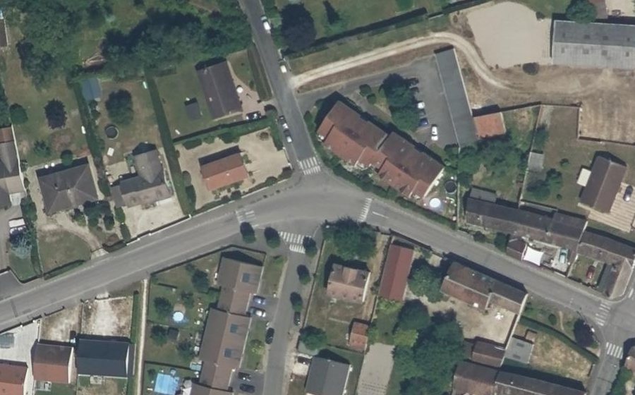 Vue aérienne du Mini-giratoire n°412283502