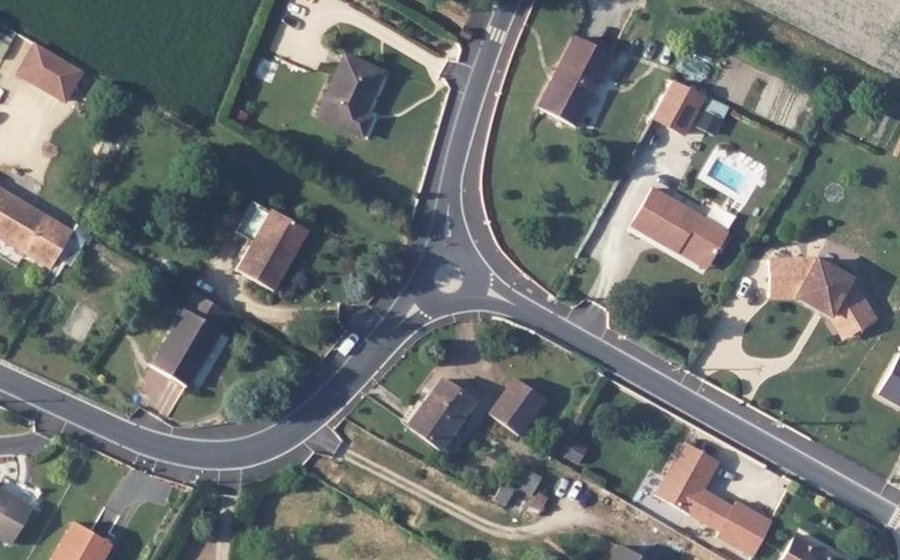 Vue aérienne du Mini-giratoire n°412349087