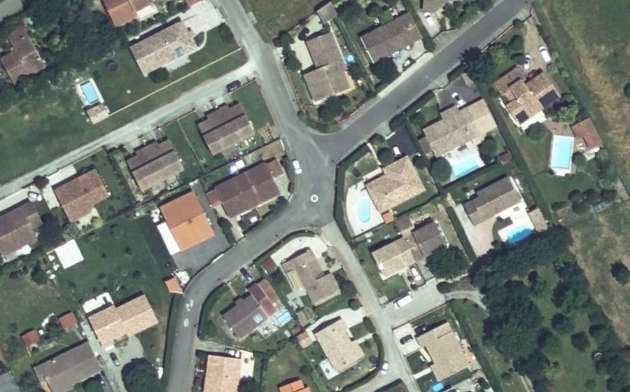 Vue aérienne du Mini-giratoire n°412424271