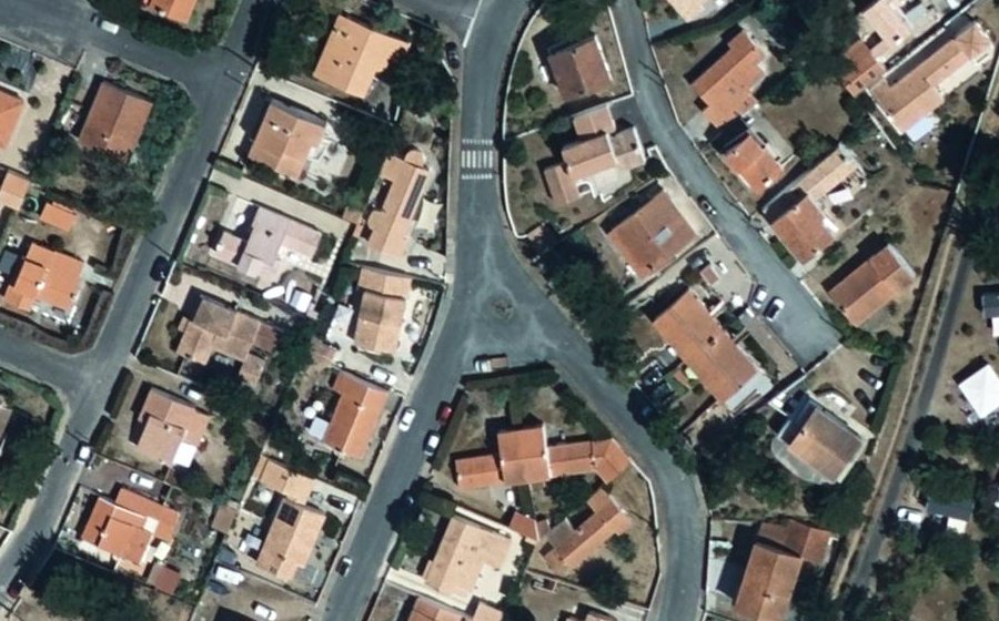 Vue aérienne du Mini-giratoire n°413460640