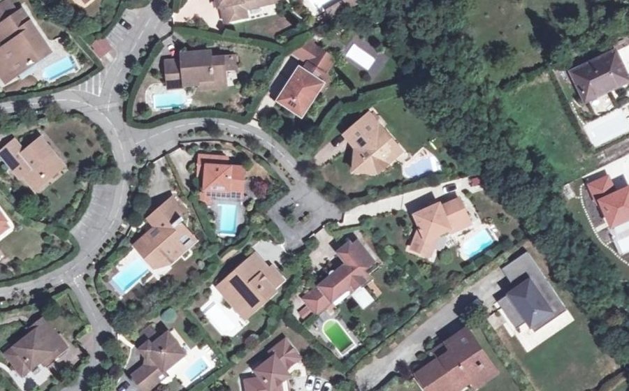 Vue aérienne du Mini-giratoire n°414748986